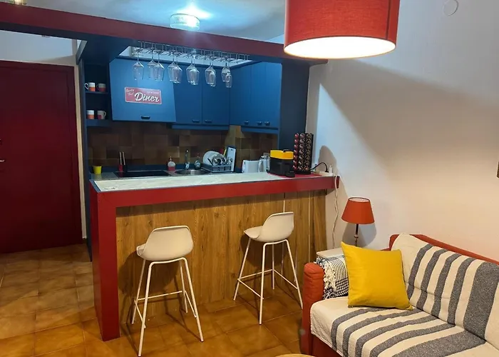 Apartamento Con Piscina, A 100M De La Playa * Льорет-де-Мар